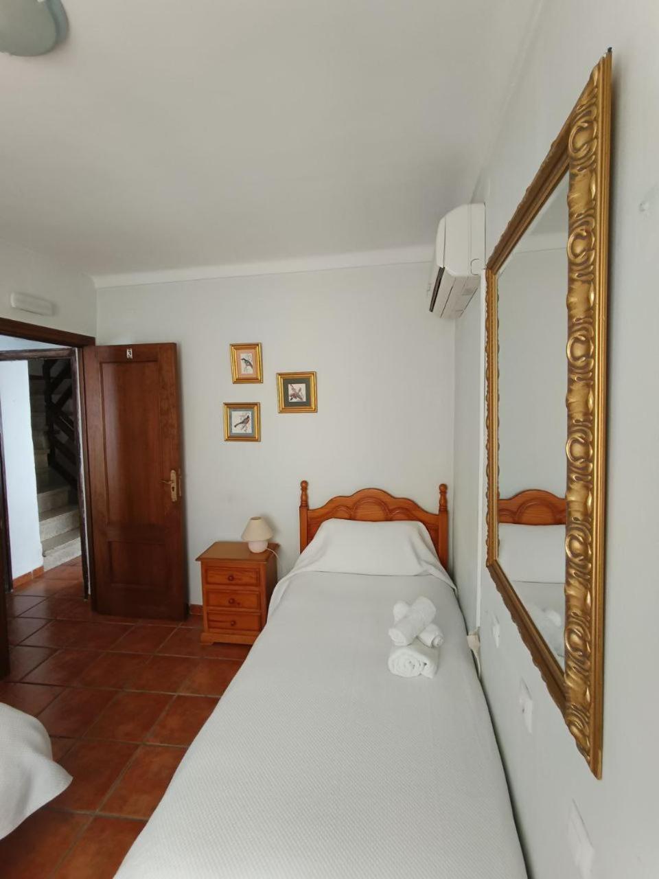 Hostal R-Conecta Cuevas De San Marcos Luaran gambar