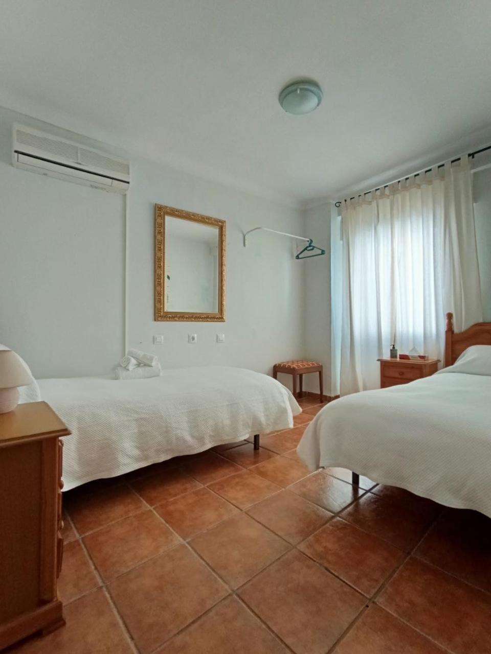 Hostal R-Conecta Cuevas De San Marcos Luaran gambar
